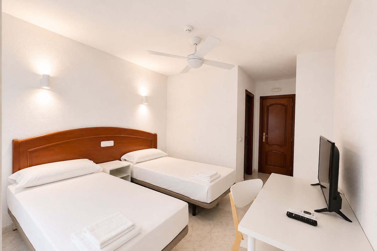 Double or Twin Room | Desk, bed sheets