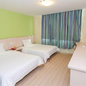 Room - 7 Days Inn (Zhenjiang)