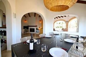 Dining - Luxury Villa San Juan DH 6 persons with air conditioning and WIFI (Denia)