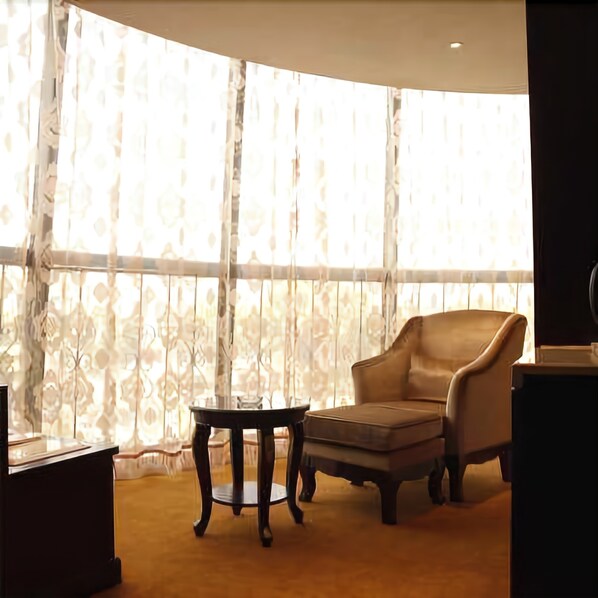 Rollaway beds - Vienna Hotel (Shanghai)