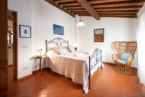 1 bedroom, iron/ironing board, travel crib, free WiFi