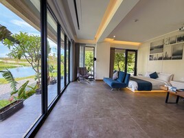 風格雙人房, 1 張特大雙人床, 花園景 | 高級寢具、記憶棉床墊、獨特設計、書桌