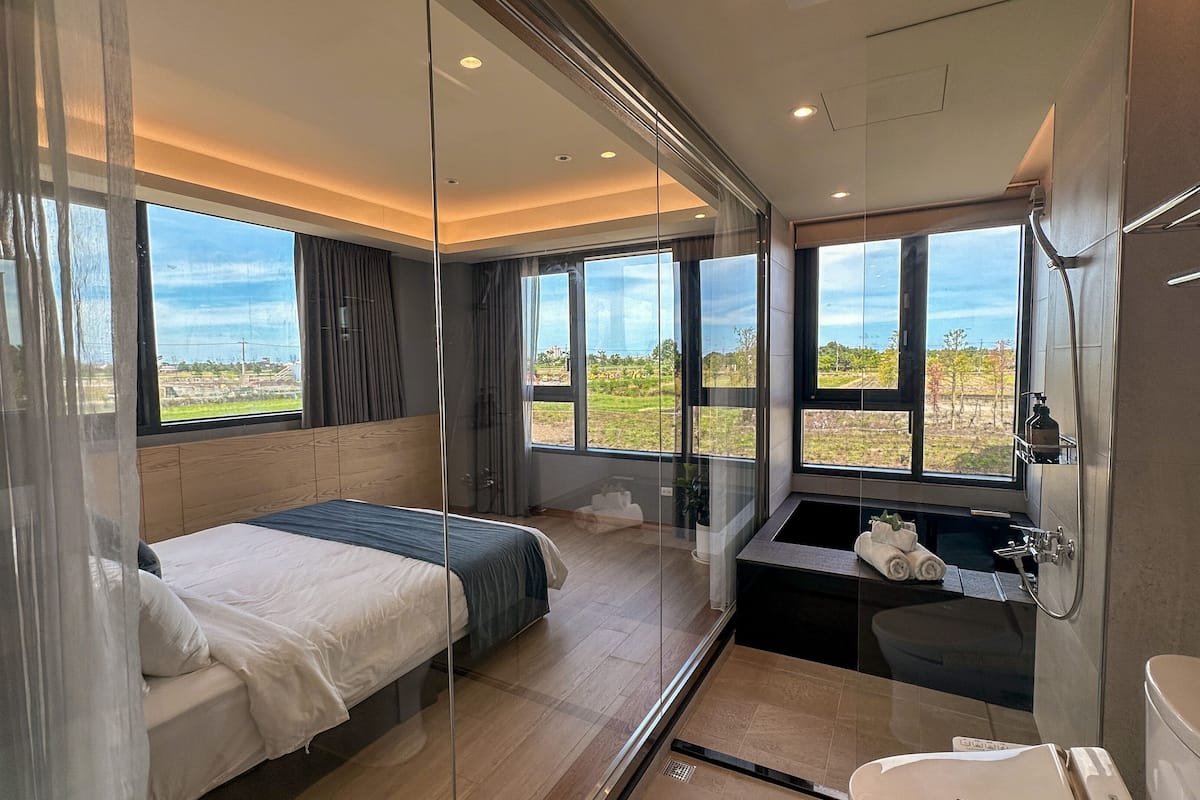 Economy Double Room, 1 King Bed, Garden View