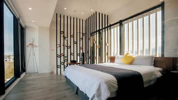 Luxury Loft, 1 King Bed, Garden View | 1 bedroom, premium bedding, memory foam beds, individually decorated
