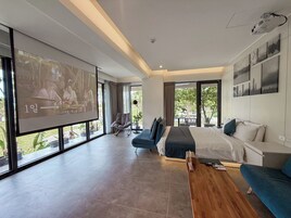 갤러리 더블룸, 킹사이즈침대 1개, 정원 전망 | 고급 침구, 메모리폼 침대, 각각 다른 스타일의 인테리어, 책상