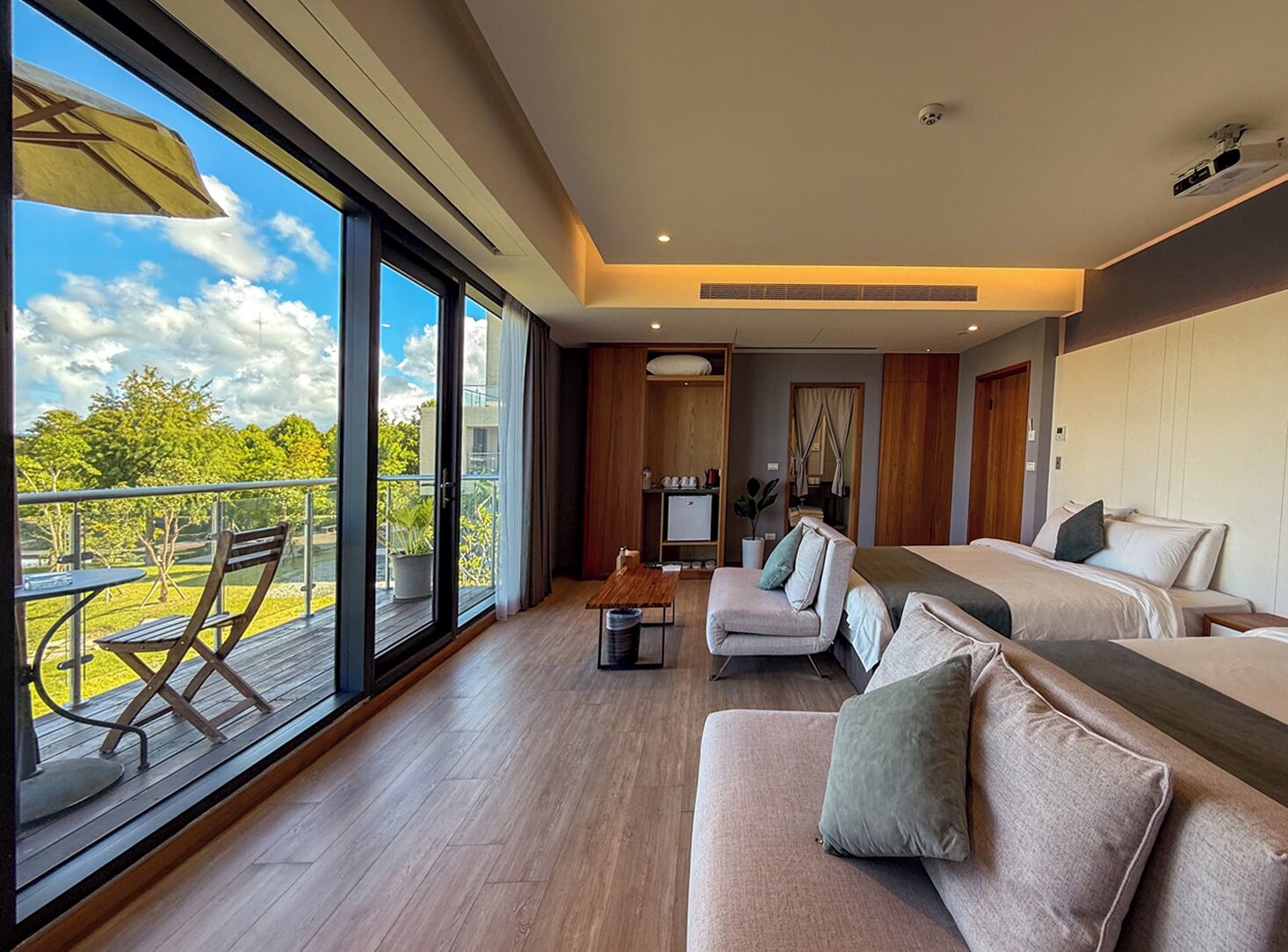 Hochwertige Bettwaren, Betten mit Memory-Foam-Matratzen