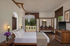 1 Schlafzimmer, hochwertige Bettwaren, Zimmersafe, Schreibtisch