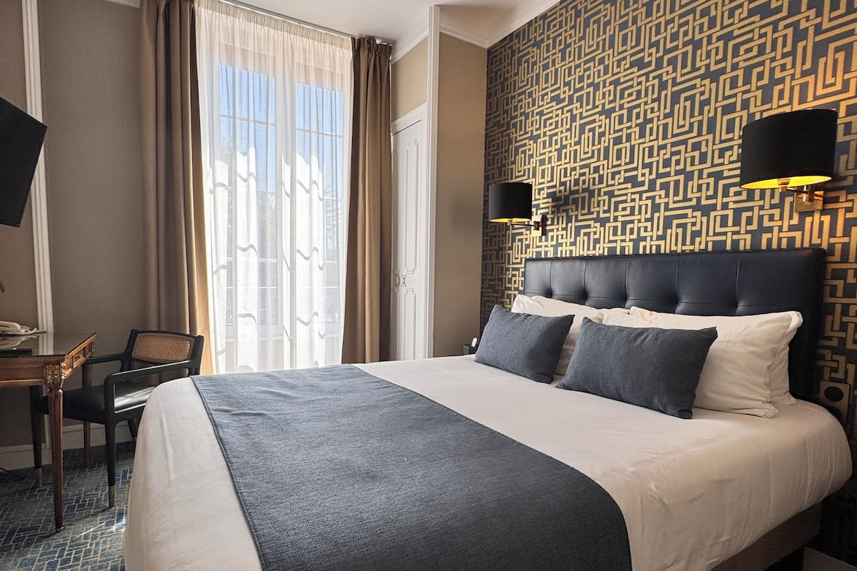 Standard Double Room | In-room safe, individually decorated, individually furnished, desk