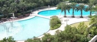 ランワン ホリデイ ホテル (惠州小径湾华润小径蓝湾度假酒店)