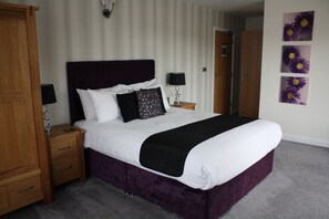 Ropa de cama de alta calidad, tabla de planchar con plancha, wifi gratis