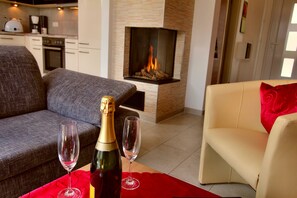 Unclassified image, 3 of 16, button