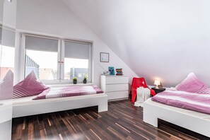 2 Schlafzimmer, Reisekinderbett, WLAN