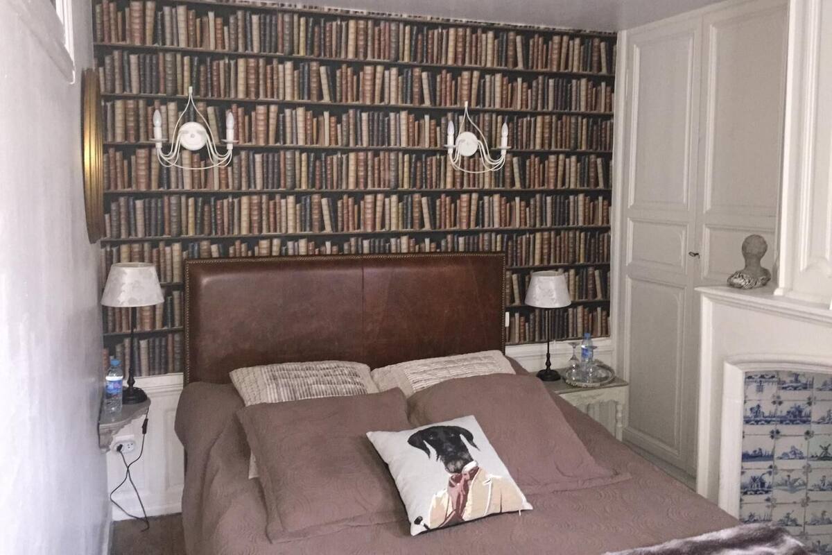 Double Room (Berguenard) | Premium bedding, pillowtop beds, blackout drapes, soundproofing
