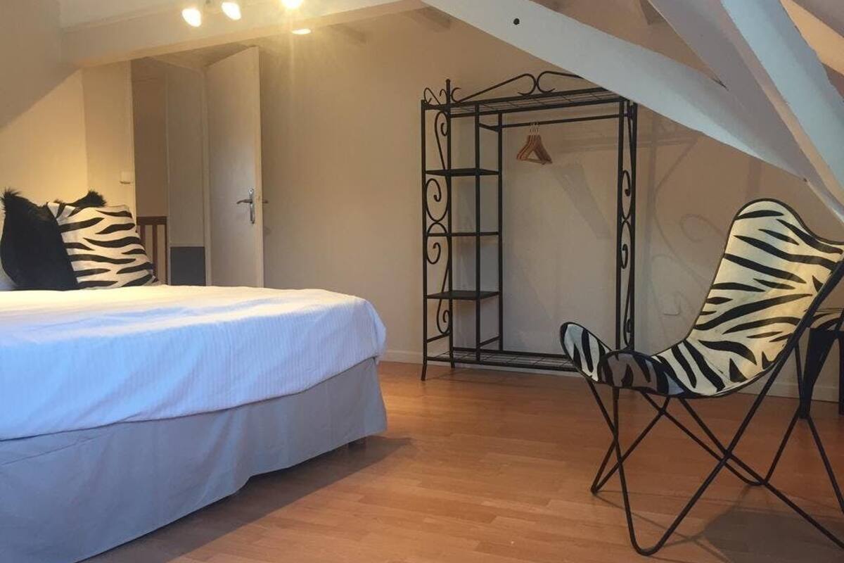 House, 4 Bedrooms | Premium bedding, pillowtop beds, blackout drapes, soundproofing