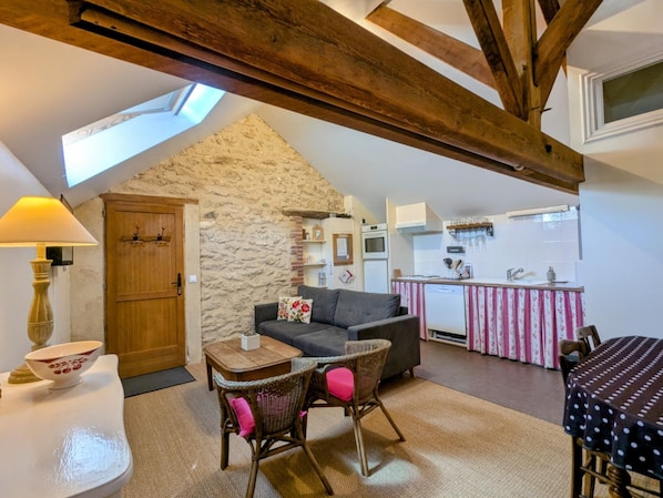 Family Suite | Individually decorated, individually furnished, desk, soundproofing - L'Ancienne Boulangerie (Terranjou)