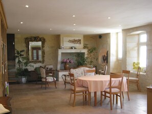 Restaurant - Les Secrets de Tifayne (Puisseguin)