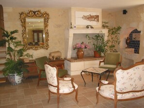 Lobby - Les Secrets de Tifayne (Puisseguin)