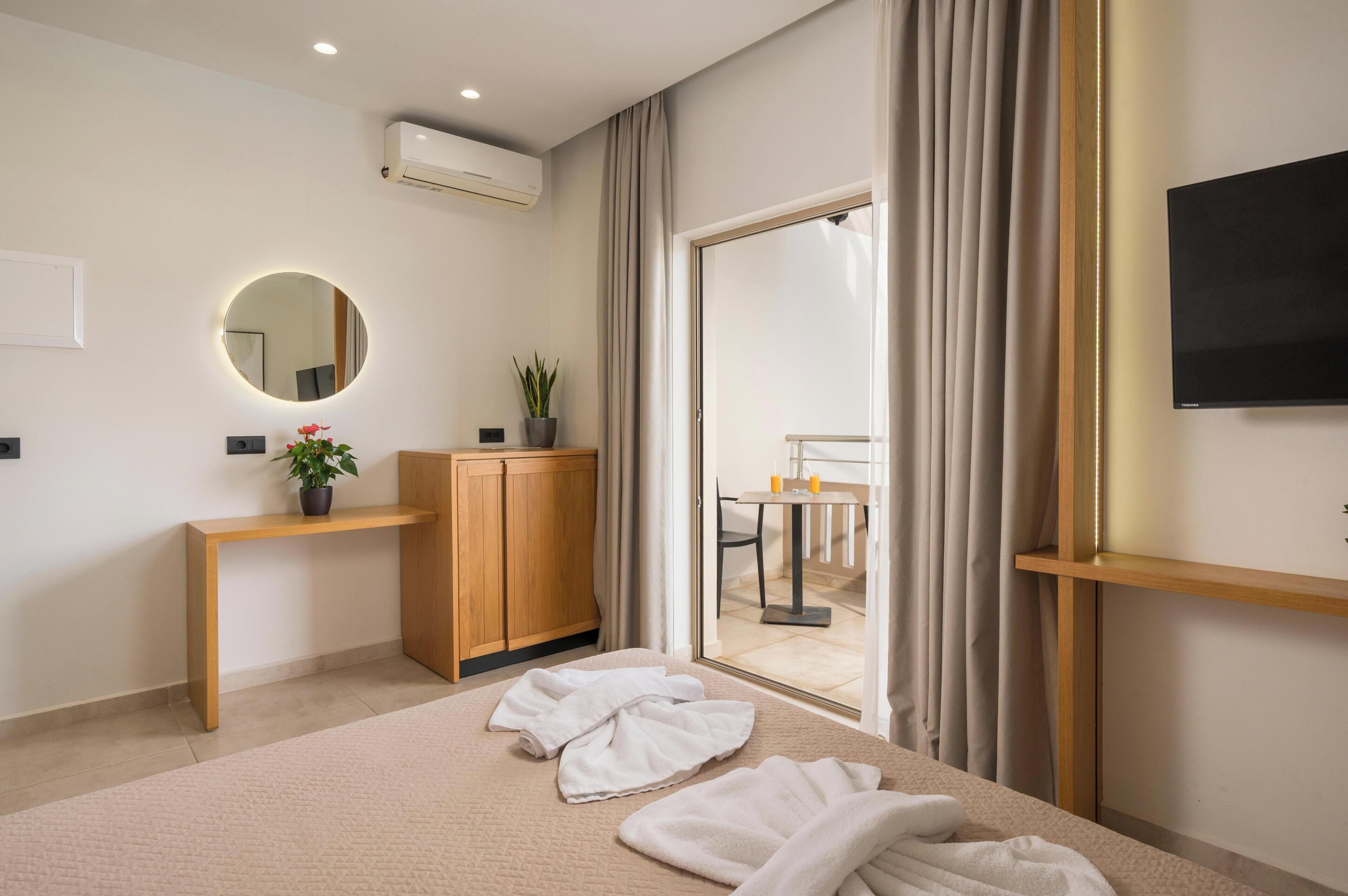 Doppelzimmer (3) | Zimmersafe, schallisolierte Zimmer, Bügeleisen/Bügelbrett