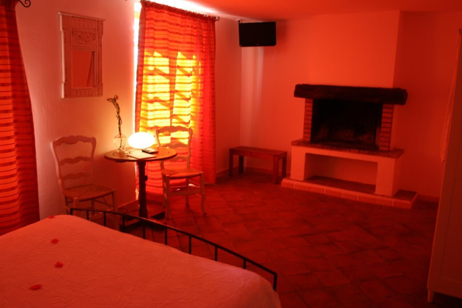 minibar, in-room safe, soundproofing, free wifi