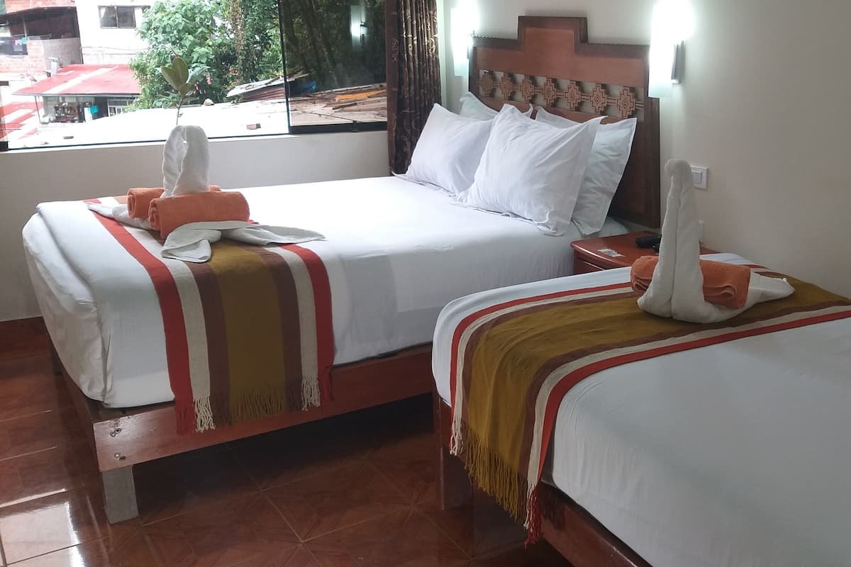 Basic Twin Room, 1 Bedroom, Mountain View | Free WiFi, bed sheets