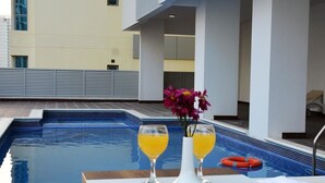Outdoor pool - President Waves (Manama)