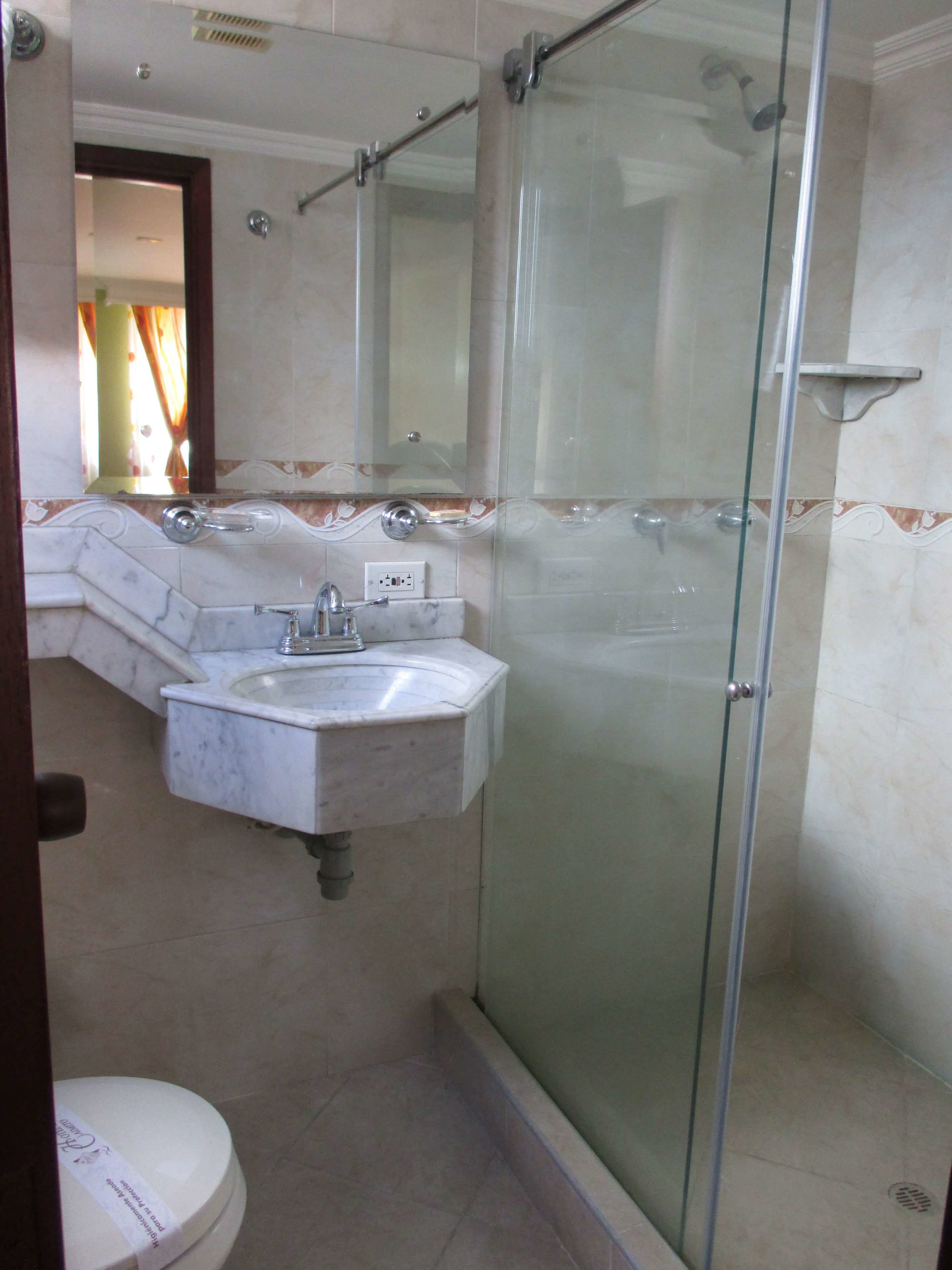 single room | bathroom | shower, towels