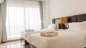 1 bedroom, in-room safe, individually decorated, individually furnished