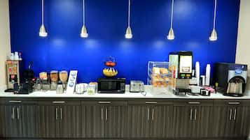 Free daily continental breakfast