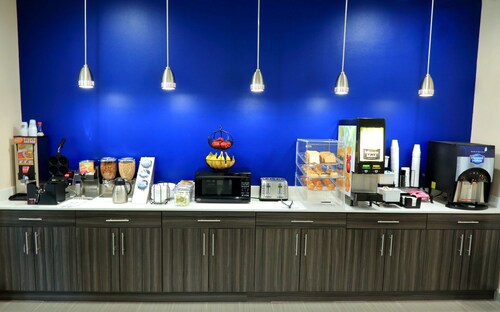 Americas Best Value Inn & Suites Prairieville