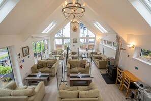 Lounge - Corran Bunkhouse (Fort William)