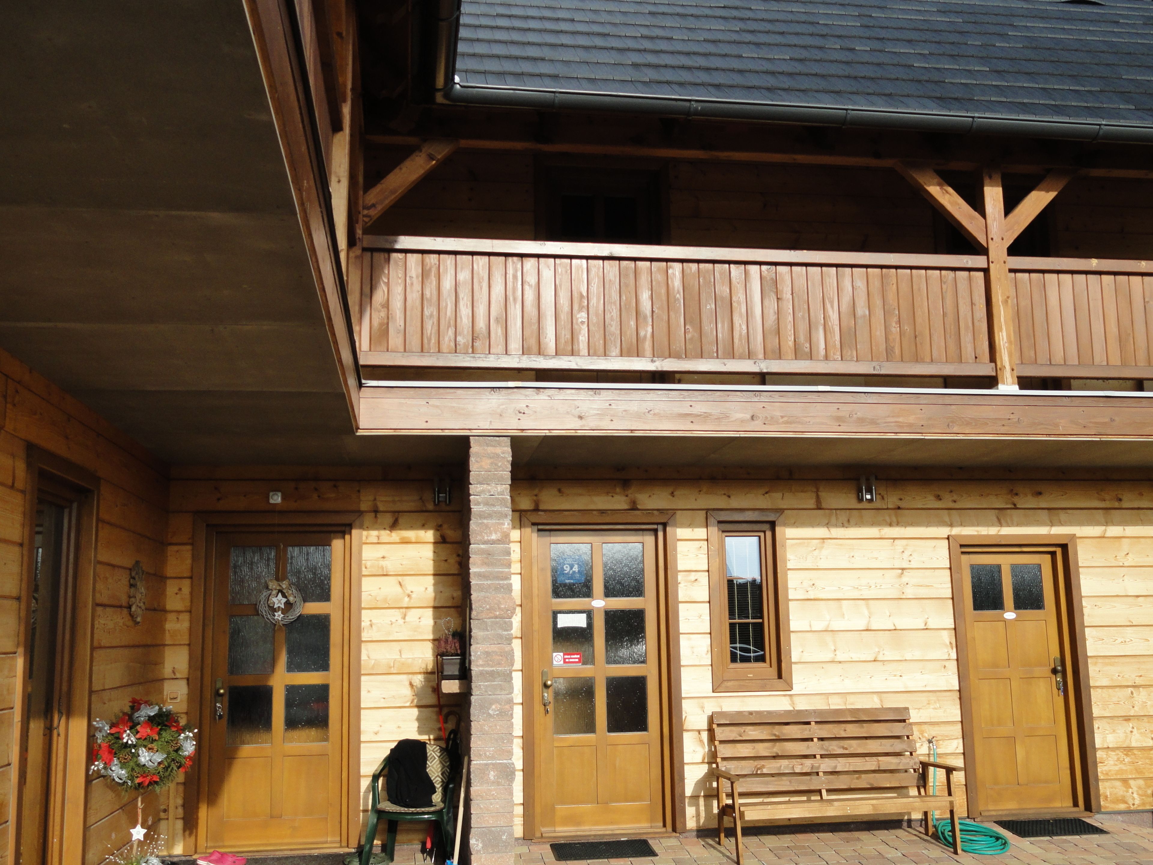 Mặt tiền nơi lưu trú