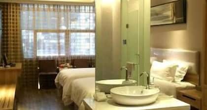 Guomao Hotel