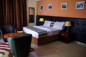 Desk, WiFi, wheelchair access - Chaka Resort (Lekki)