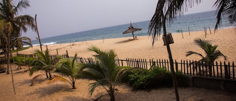 Una spiaggia nelle vicinanze