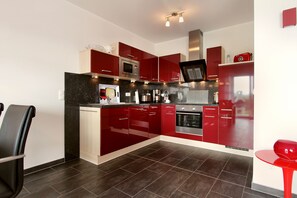 Fridge, microwave, oven, dishwasher