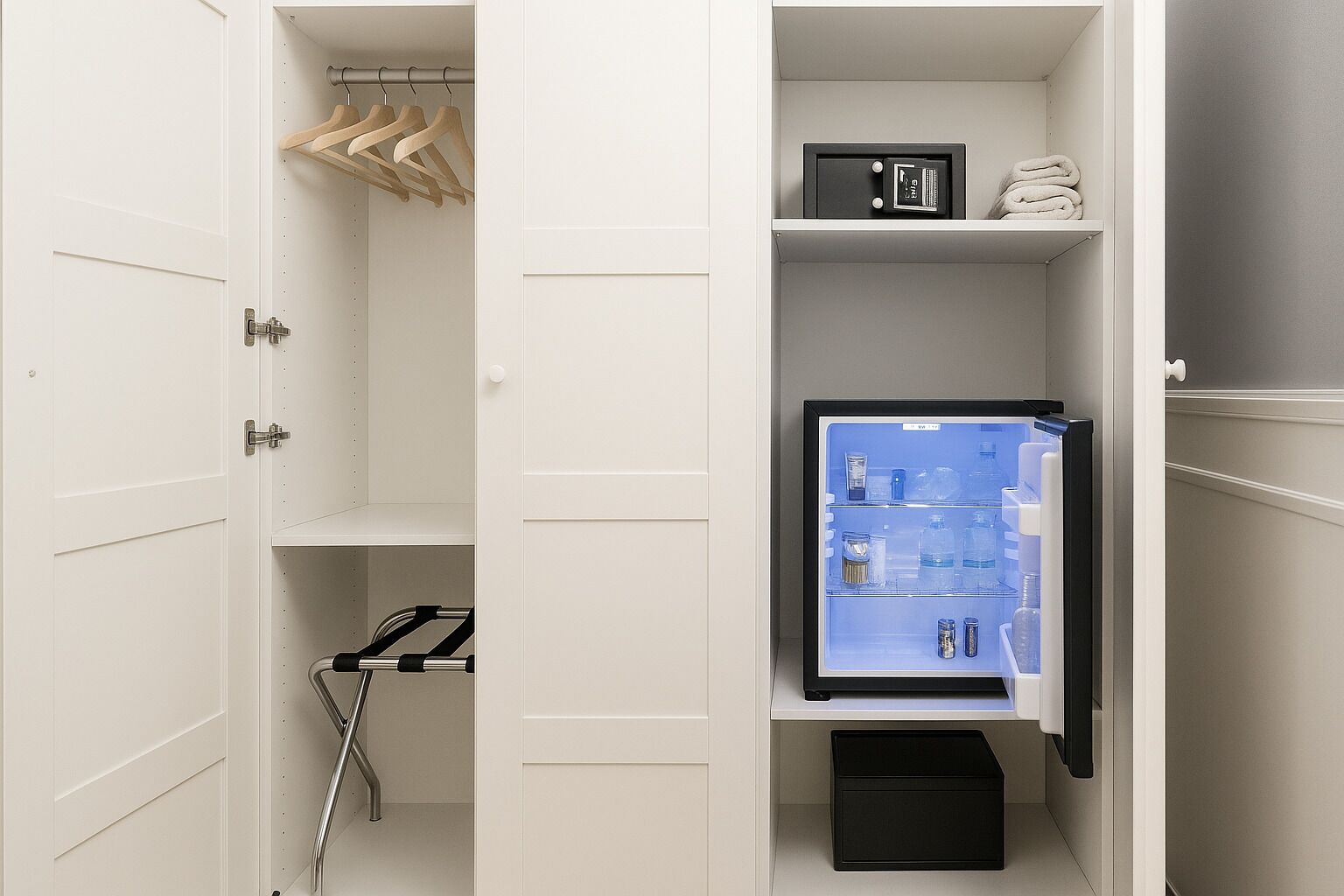 Habitación Deluxe con 1 cama doble o 2 individuales | Minibar