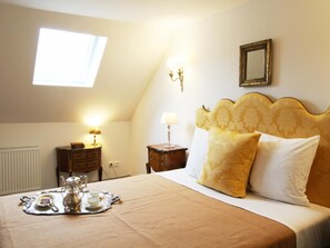 3 bedrooms, free WiFi - Renovated house in private park near Mont St-Michel (Bacilly)
