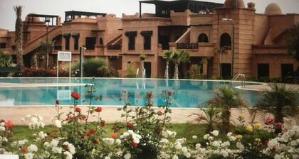 LUXUS Marrakesch Apartment mit privatem Gartenpool Zugang zum Atlas Golf Resor