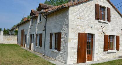 Charming house in Touraine with garden and WIFI
