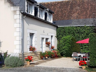 Charming countryside house near Tours with garden and bikes