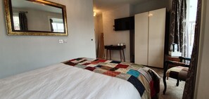 Quarto casal, suíte | Wi-Fi de cortesia