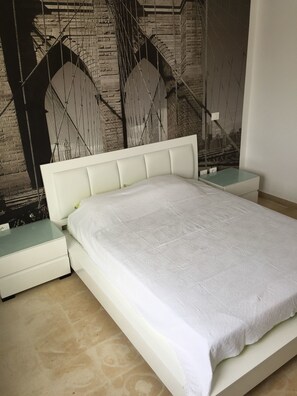 Leilighet – comfort | 1 soverom, blendingsgardiner, strykejern/-brett og wi-fi (inkludert)