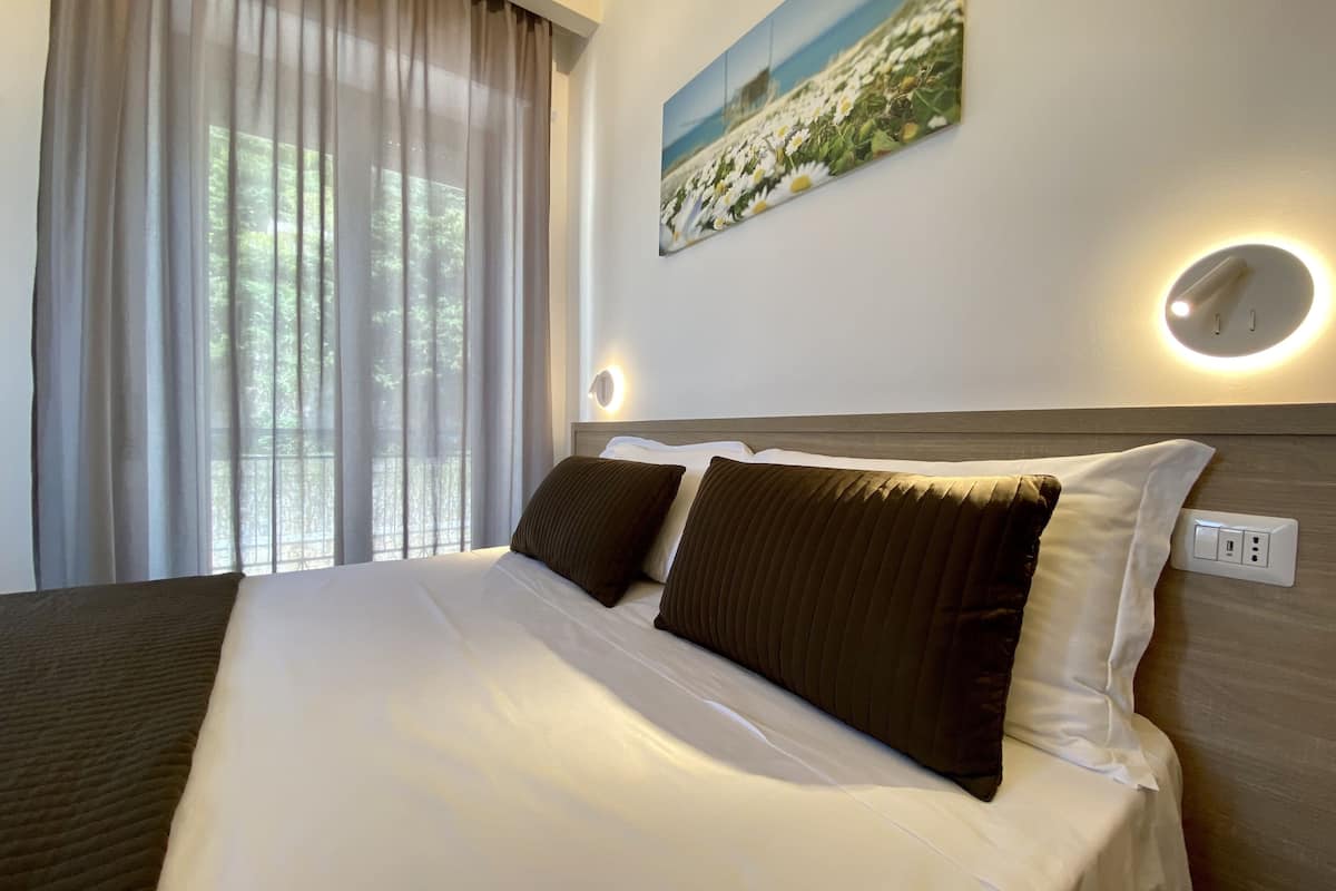 minibar, desk, blackout curtains, cots/infant beds