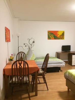 1 bedroom, desk, free WiFi