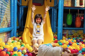 Arcade - Pinetina Mare Baby Family Hotel (Cervia)