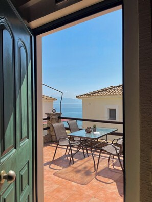 Terrace/patio - Panorama beach (Chrani)