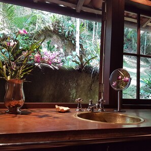 Free toiletries, hair dryer, towels, soap - Kanawha Eco Hotel (Nova Friburgo)