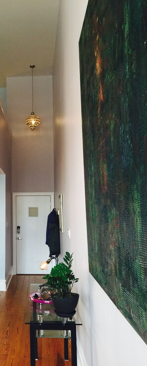 Lobby - Contemporary Open Loft (Charlotte)