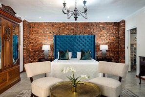 1 Schlafzimmer, Minibar, Zimmersafe, Schreibtisch