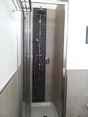 Business Double Room | Bathroom shower - B&B Residenza Piazza Moro (Bari)